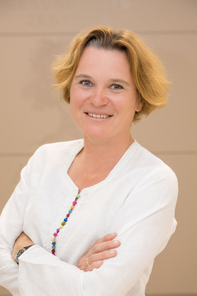 Dr. Alice Lind